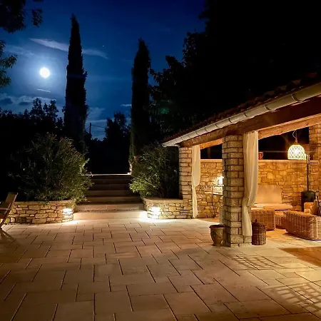 Bed & Breakfast La Serre Des Mourgues Mejannes-les-Ales